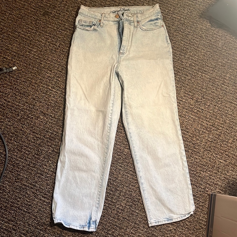 Universal thread jeans. Size 4/27